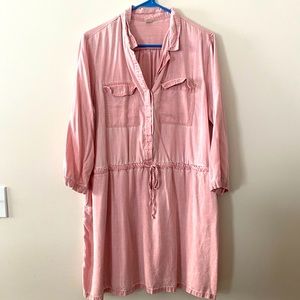 Light Pink Old Navy dress, cinches at waist.